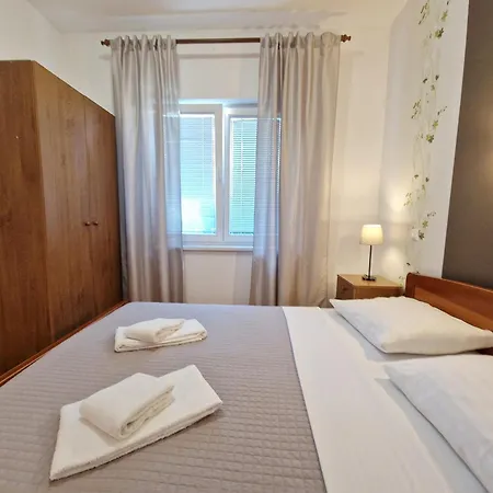Apartman By The Sea Baska, Krk - 18775 Baska (Krk)